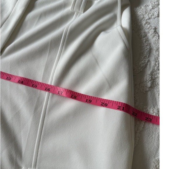 DKNY New With Tags White Cargo Trousers Womens High Waisted Wide Leg Size 10 - Picture 7 of 9